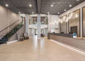 Hourglass Hotel, Trademark Collection by Wyndham 4