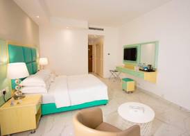 BM Beach Hotel 2