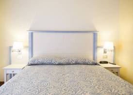 Blu Hotel Laconia Village 3