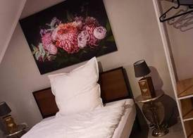 Niehler Hotel 2