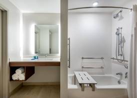 Holiday Inn Express & Suites SANTA ANA - ORANGE COUNTY by IHG 5