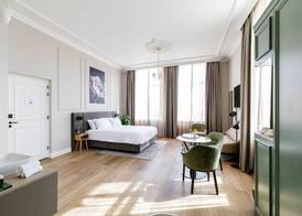 Hotel Flora Batava 4