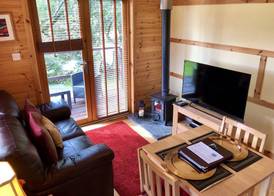 Rashfield Sheilings - Unique Riverside Lodges 4