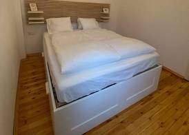 Modern, centrally located apartment 2