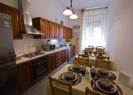 Golden Rooms Bed & Breakfast 5
