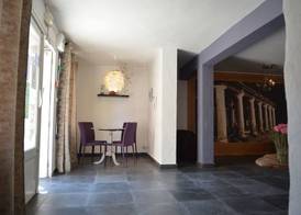 Hôtel le Grillon 5