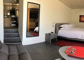 The Address Cassis 4