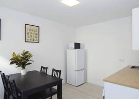 Luxus 70m2 sannierte City Wohnung 4