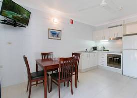 Cairns City Palms 5