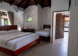 Fuego del Sol Beachfront Hotel 5