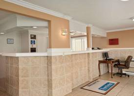 TRAVELODGE BY WYNDHAM PORT OF TACOMA WA 5