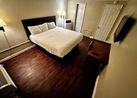 Downbeach Inn 3