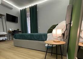 Vomero Suite and deluxe room 5