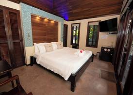 PUR Boutique Cabanas, Adults Only 5
