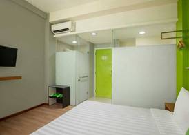Whiz Hotel Malioboro Yogyakarta 4