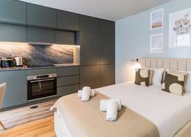 RUAH Apartments by LovelyStay 5