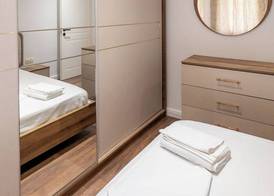 Tirent Apartment Komuna Parisit 2 2