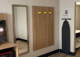Days Inn & Suites by Wyndham Fort Pierce Midtown 4