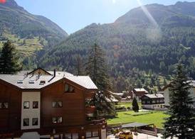 Typically Swiss Hotel Tascherhof 2
