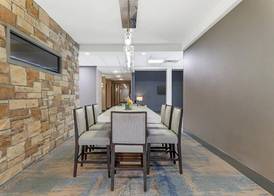 Best Western Plus Isanti 3