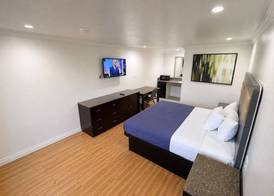 BELL RESORT MOTEL 3