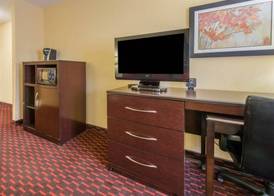 Comfort Suites Altoona North 4
