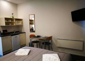 Airport Birches Motel 4
