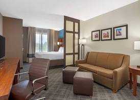 Comfort Suites Huntersville near Lake Norman 4