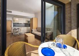 Almirall Apartaments 3