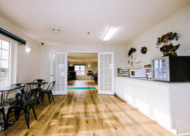 Mountain Host Motor Inn 3