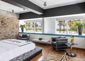 Pelican Hotel 4