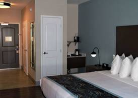 Best Western Plus New Barstow Inn & Suites 4