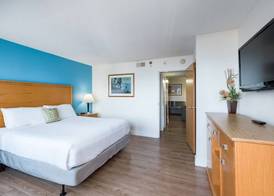 The Ocean Key Virginia Beach Resort 4