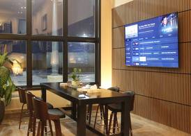 Alliance Hotel & Suites, a Howard Johnson by Wyndham 5