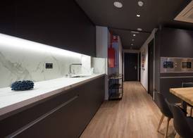 Airhostel Barcelona Airport 24h 5
