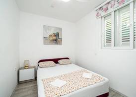 Apartment & Rooms Alan 5