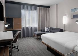 Courtyard by Marriott Calgary Downtown 4