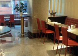 Arrow Hotel in ShinsaiBashi 朝食無料サービス中 4