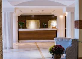 Crithoni's Paradise Hotel 5