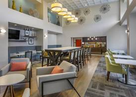 Hampton Inn & Suites by Hilton Edmonton/West 3
