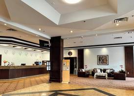 Divya Sutra Plaza and Conference Centre Calgary Airport 4