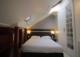 Modern's Hotel 2