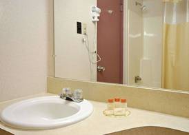 Days Inn by Wyndham Washington 5