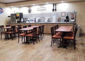 Baymont by Wyndham Belleville Airport Area Free Airport Shuttle 3