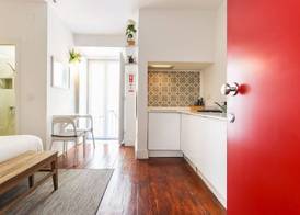 Santos Tiny Studio II by Homing 2