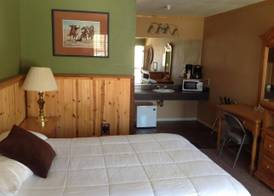 Whitney Portal Hotel And Hostel 3