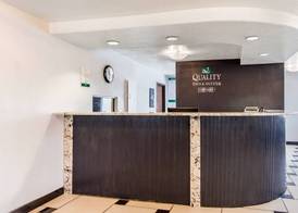 Quality Inn & Suites Albuquerque North near Balloon Fiesta Park 4
