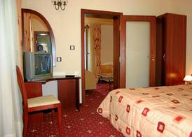 Martin Club Hotel 5