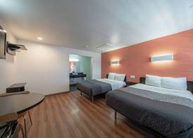 Coastal Valley Inn 4