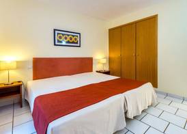 Apartamentos Turísticos Pateo Village 5